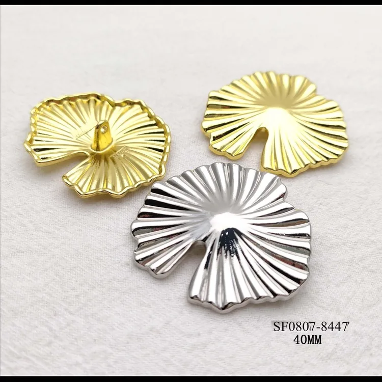 Metal buttons — style 28 by Senfa Mfg
